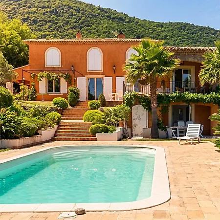Casa-jeanne Piscine Et Vue Pour 4 * קבלייר-סור-מר